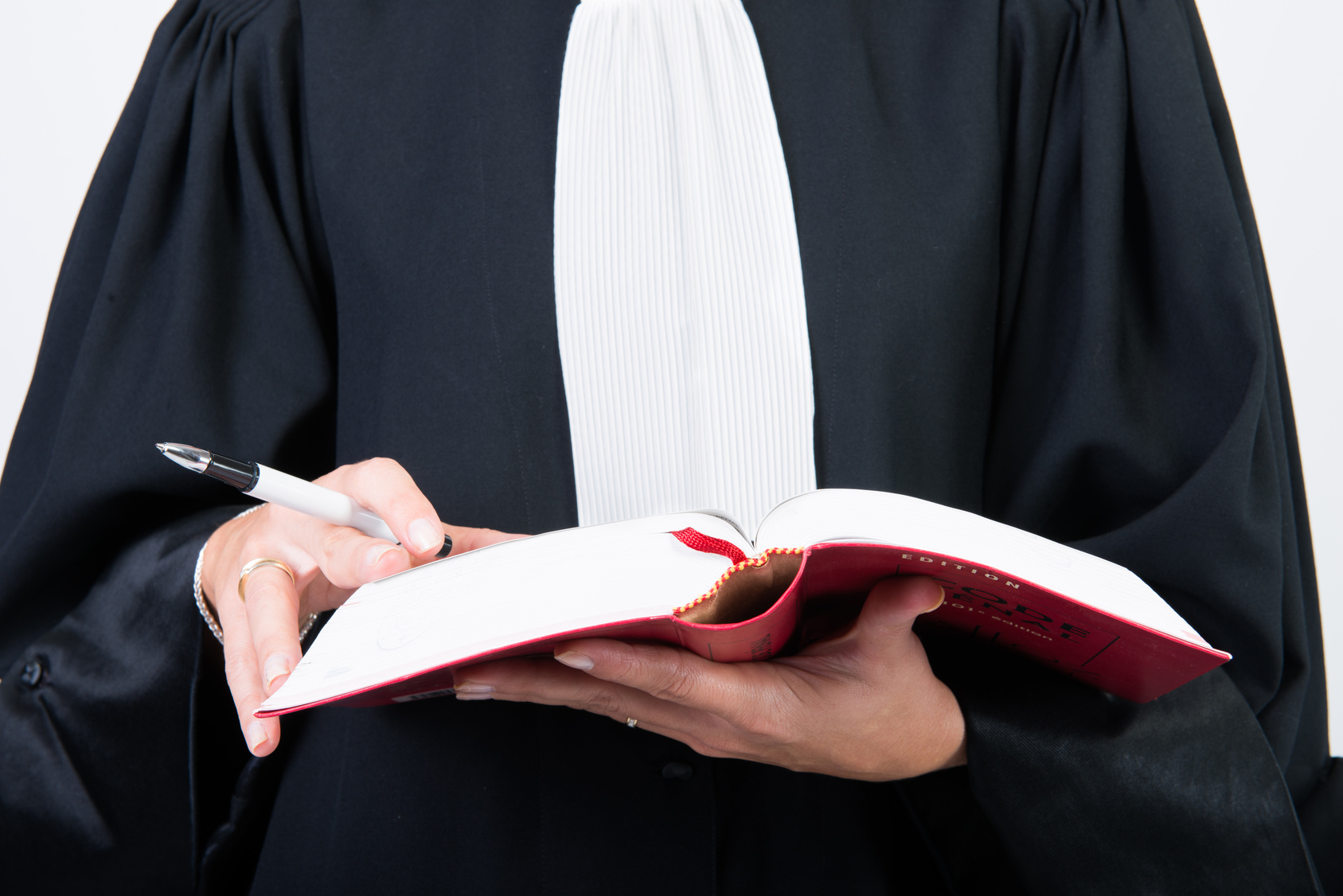 Avocat en robe, Montpellier, Droit penal