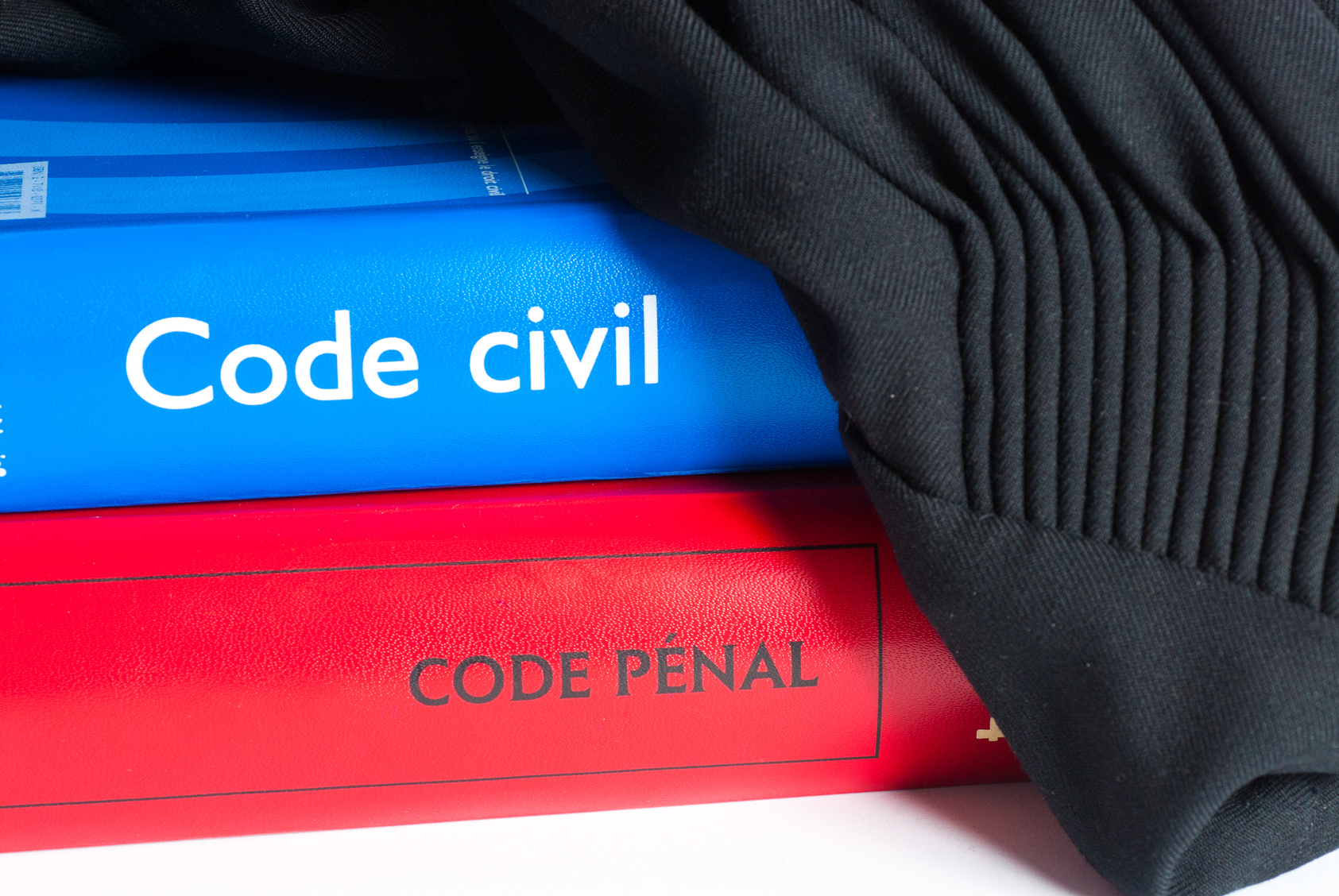 Code civil, code pénal, Maitre Fabre, avocat Montpellier